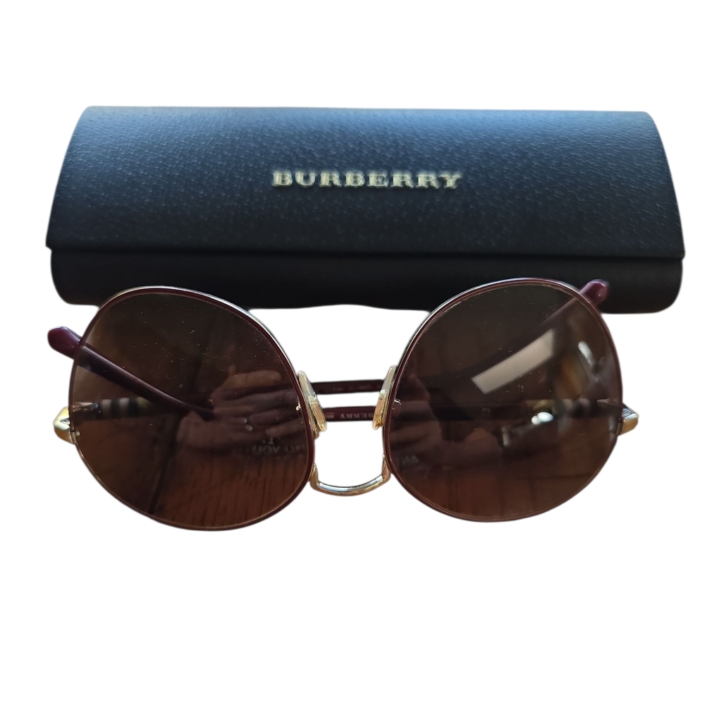 Burberry Maroon Round Sunglasses With COA